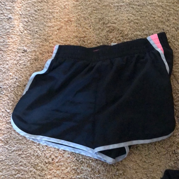 Kids medium shorts - Picture 1 of 2